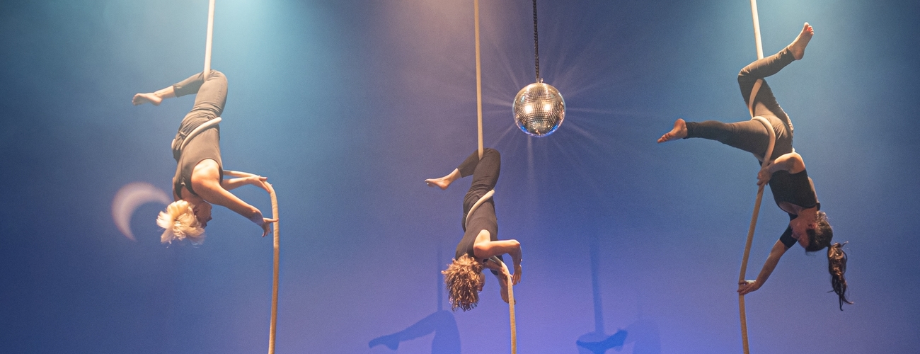 Cirkus on the Moon